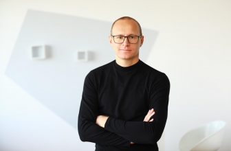 Tobias Knoof